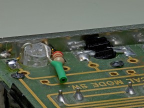 LED replacing light bulb in Tek 7904 vertical mode button block